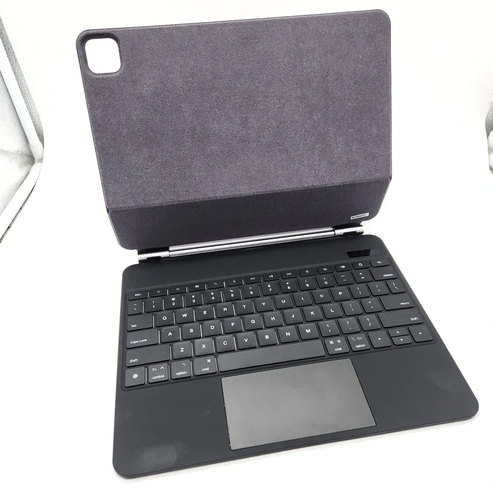 CHESONA iPad Pro 13 Case Keyboard Backlit Trackpad Floating Stand Black
